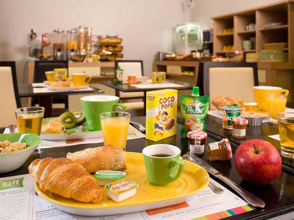 Ibis Styles Metz Centre Gare Hotel Ресторант снимка
